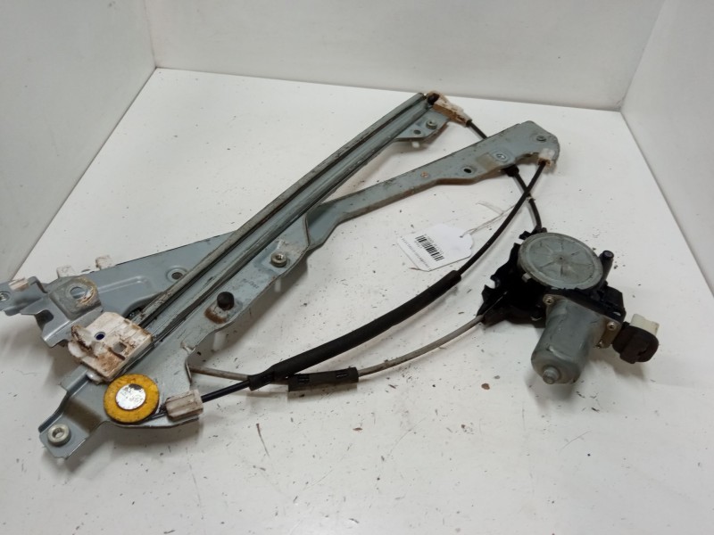 Recambio de elevalunas electrico delantero derecho para nissan x-trail ii (t31) 2.0 dci referencia OEM IAM   
