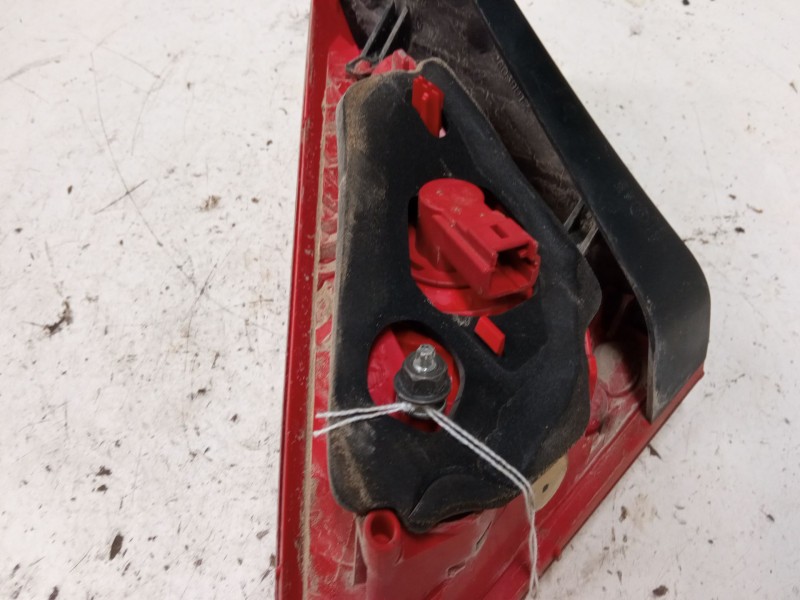 Recambio de piloto trasero porton izquierdo para peugeot 3008 i monospace (0u_) 1.6 vti referencia OEM IAM   