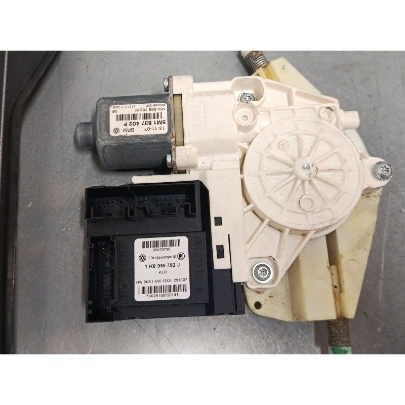 Recambio de elevalunas electrico delantero derecho para volkswagen golf plus v (5m1, 521) 1.9 tdi referencia OEM IAM 1 K0959 792