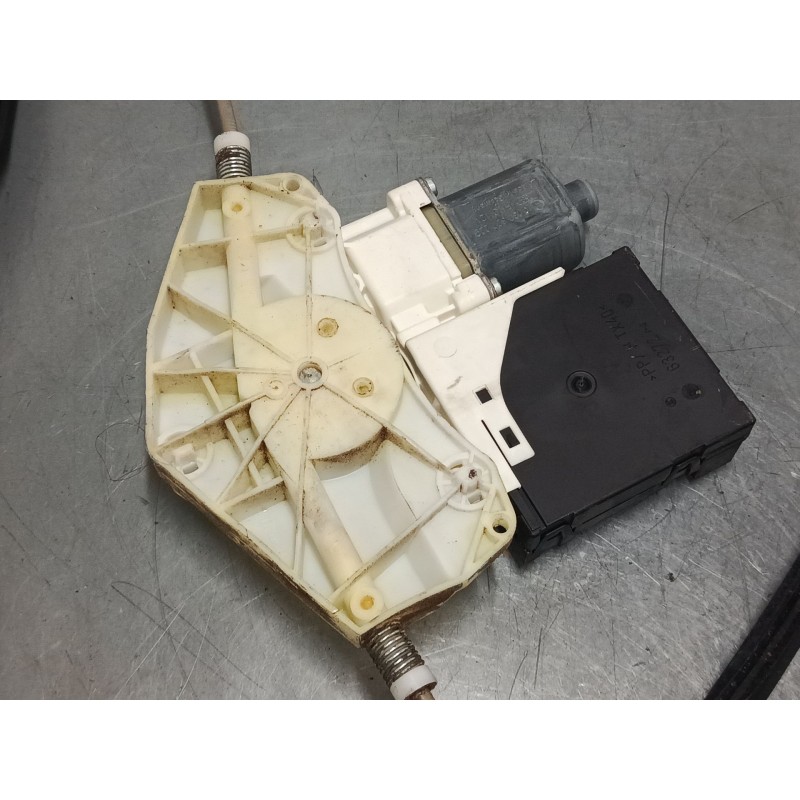 Recambio de elevalunas electrico delantero derecho para volkswagen golf plus v (5m1, 521) 1.9 tdi referencia OEM IAM 1 K0959 792