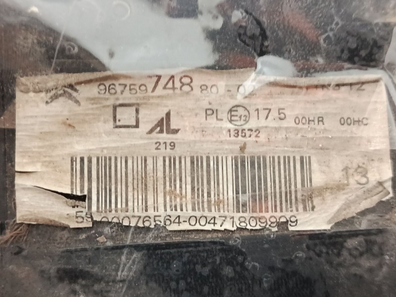 Recambio de faro derecho para citroën c4 picasso ii 1.6 hdi 90 referencia OEM IAM 9675974880  