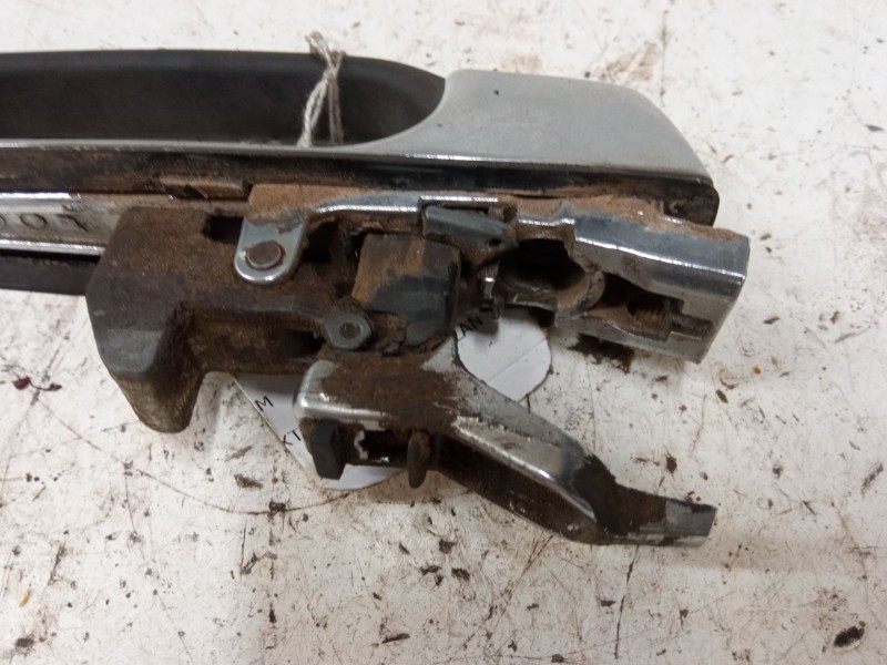 Recambio de maneta exterior puerta delantera derecha para mercedes-benz 123 t-model (s123) 240 t d (123.183) referencia OEM IAM 
