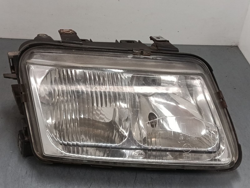 Recambio de faro derecho para audi a3 (8l1) 1.9 tdi referencia OEM IAM 96303600  