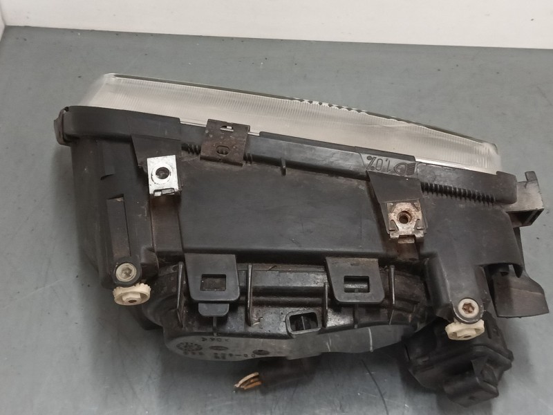 Recambio de faro derecho para audi a3 (8l1) 1.9 tdi referencia OEM IAM 96303600  
