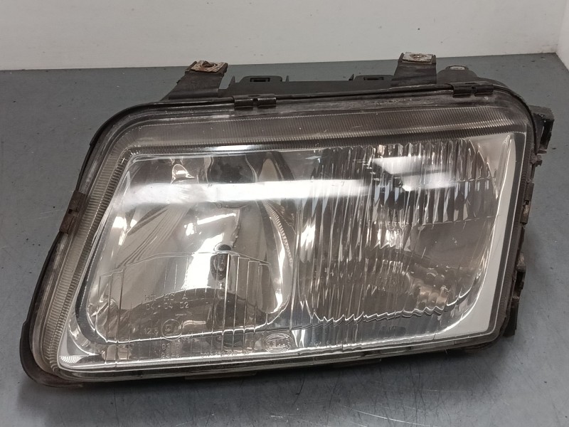 Recambio de faro izquierdo para audi a3 (8l1) 1.9 tdi referencia OEM IAM 96303500  