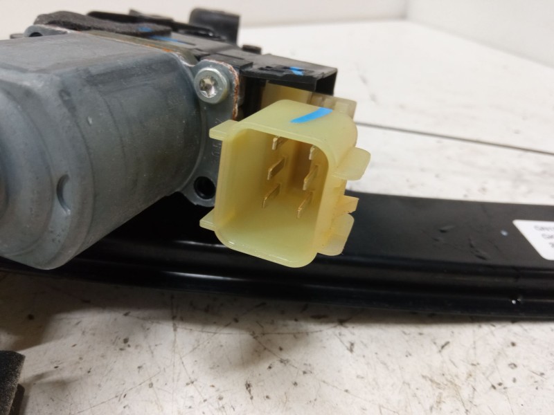 Recambio de elevalunas electrico delantero derecho para ford ecosport 1.0 ecoboost referencia OEM IAM GN15 A23200 E B  