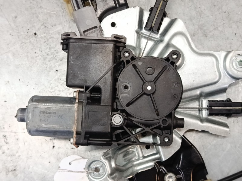 Recambio de elevalunas electrico delantero derecho para opel insignia a (g09) 2.0 cdti (68) referencia OEM IAM GM20952452  