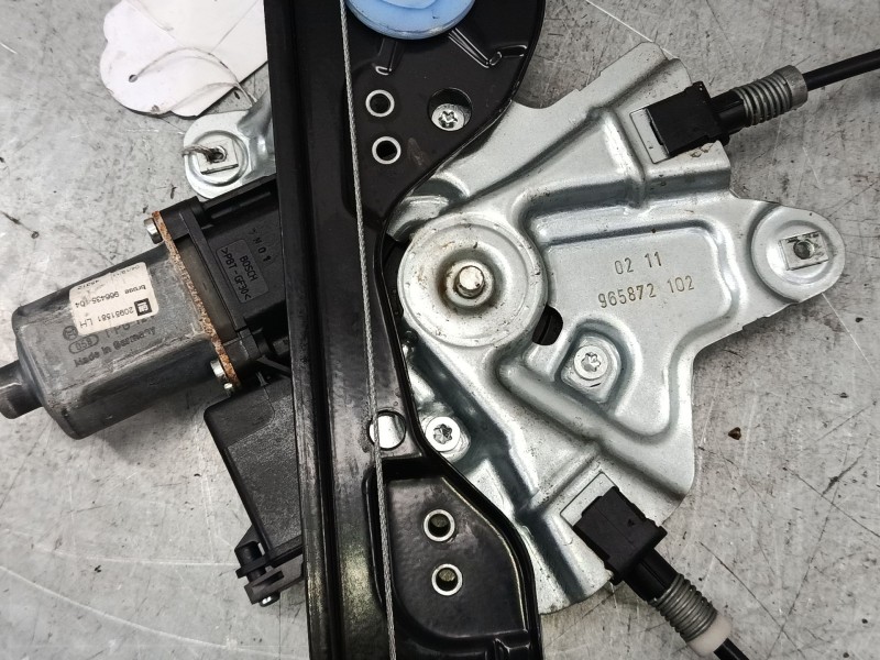 Recambio de elevalunas electrico delantero derecho para opel insignia a (g09) 2.0 cdti (68) referencia OEM IAM GM20952452  