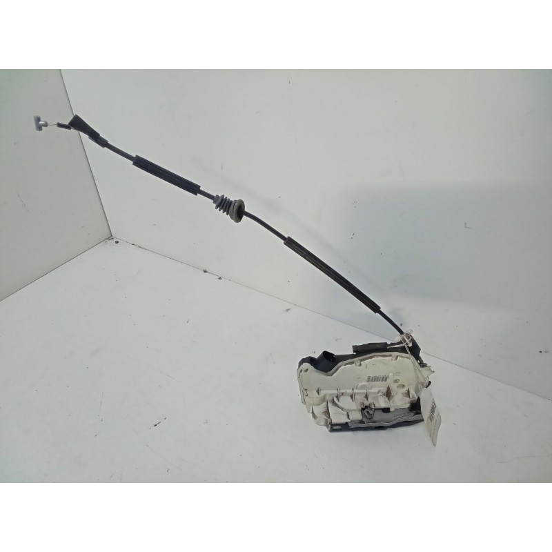 Recambio de cerradura puerta trasera derecha para skoda superb ii station wagon (3t5) 2.0 tdi 16v referencia OEM IAM   