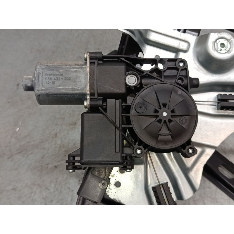 Recambio de elevalunas electrico delantero derecho para opel zafira tourer c (p12) 2.0 cdti (75) referencia OEM IAM 926360101  