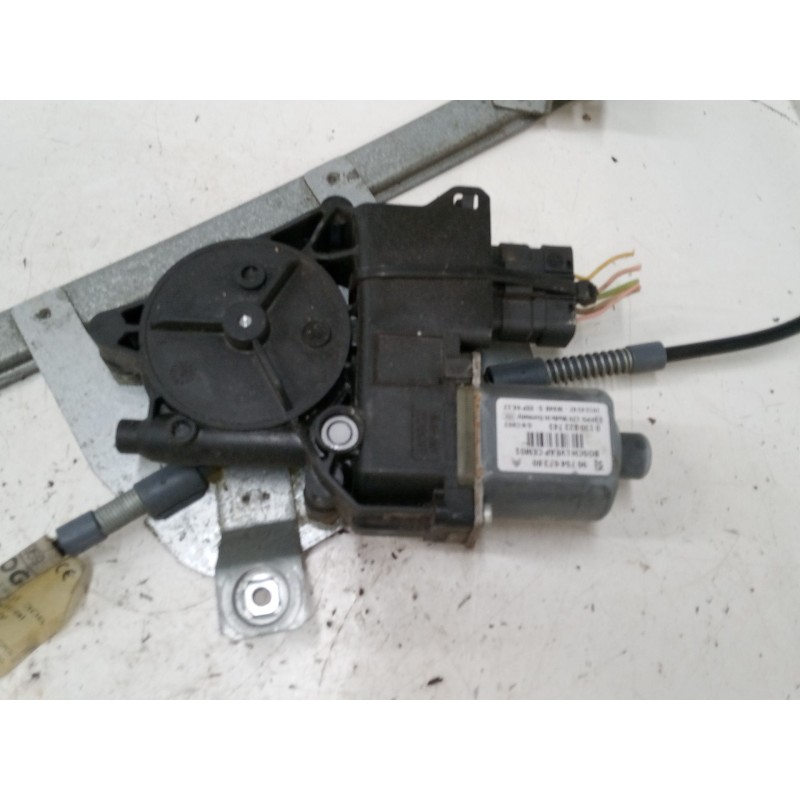Recambio de elevalunas electrico delantero derecho para peugeot 308 i (4a_, 4c_) 1.6 hdi referencia OEM IAM 9675467380  