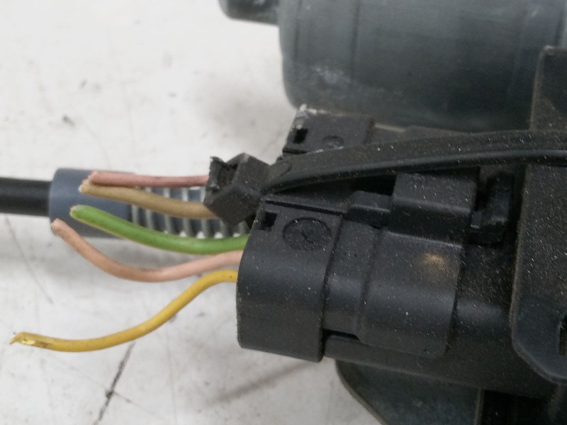 Recambio de elevalunas electrico delantero derecho para peugeot 308 i (4a_, 4c_) 1.6 hdi referencia OEM IAM 9675467380  