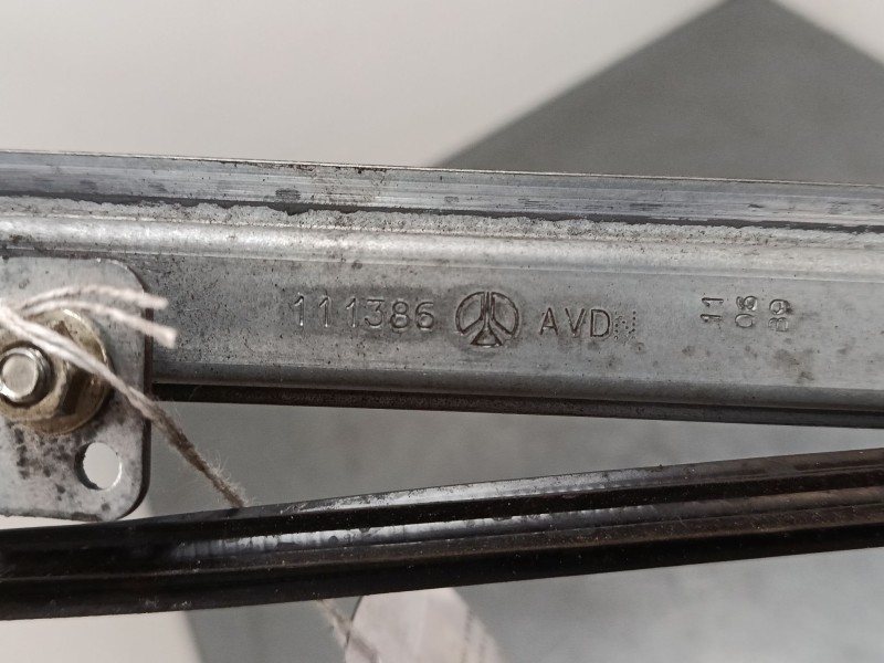 Recambio de elevalunas electrico delantero derecho para peugeot expert (224_) 2.0 hdi 16v referencia OEM IAM 400960A  