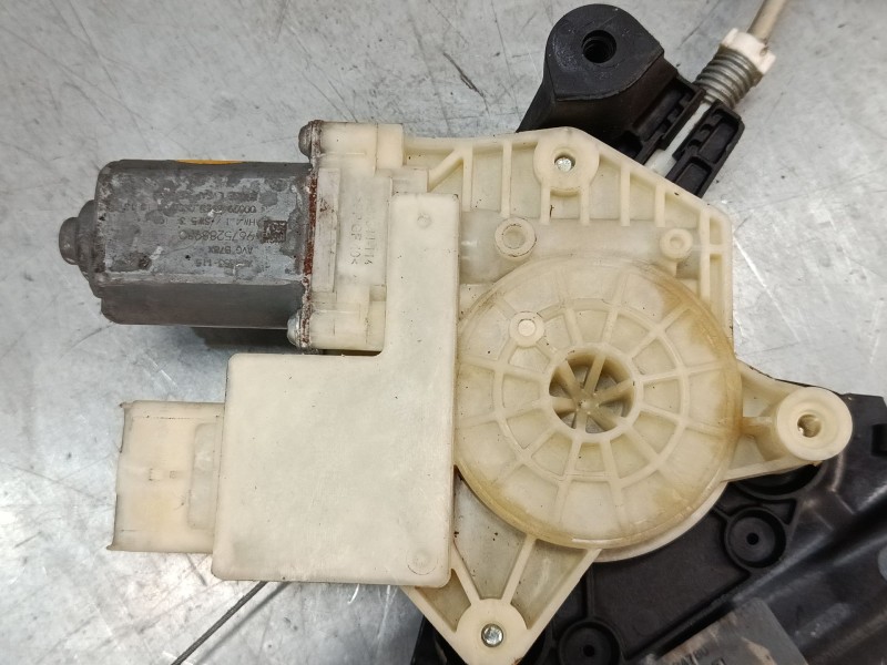 Recambio de elevalunas electrico delantero izquierdo para citroën c4 picasso ii 1.6 hdi 90 referencia OEM IAM 9675924780  
