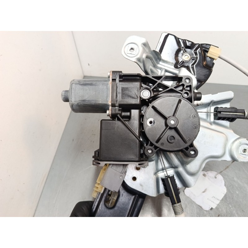 Recambio de elevalunas electrico delantero izquierdo para opel insignia a (g09) 2.0 cdti (68) referencia OEM IAM 20952453  
