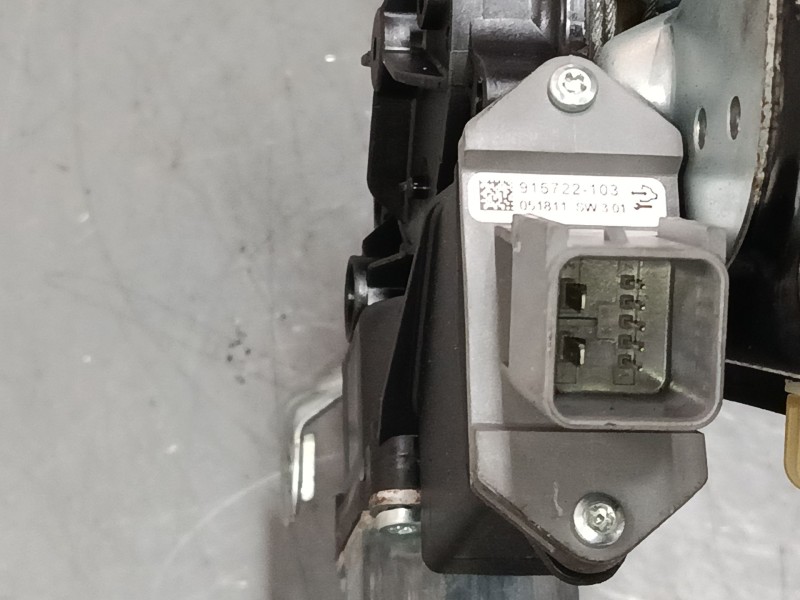 Recambio de elevalunas electrico delantero izquierdo para opel insignia a (g09) 2.0 cdti (68) referencia OEM IAM 20952453  