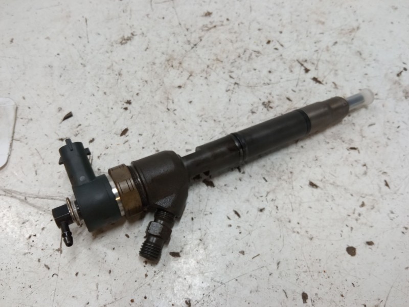 Recambio de inyector para hyundai i40 i (vf) 1.7 crdi referencia OEM IAM 338002A800  