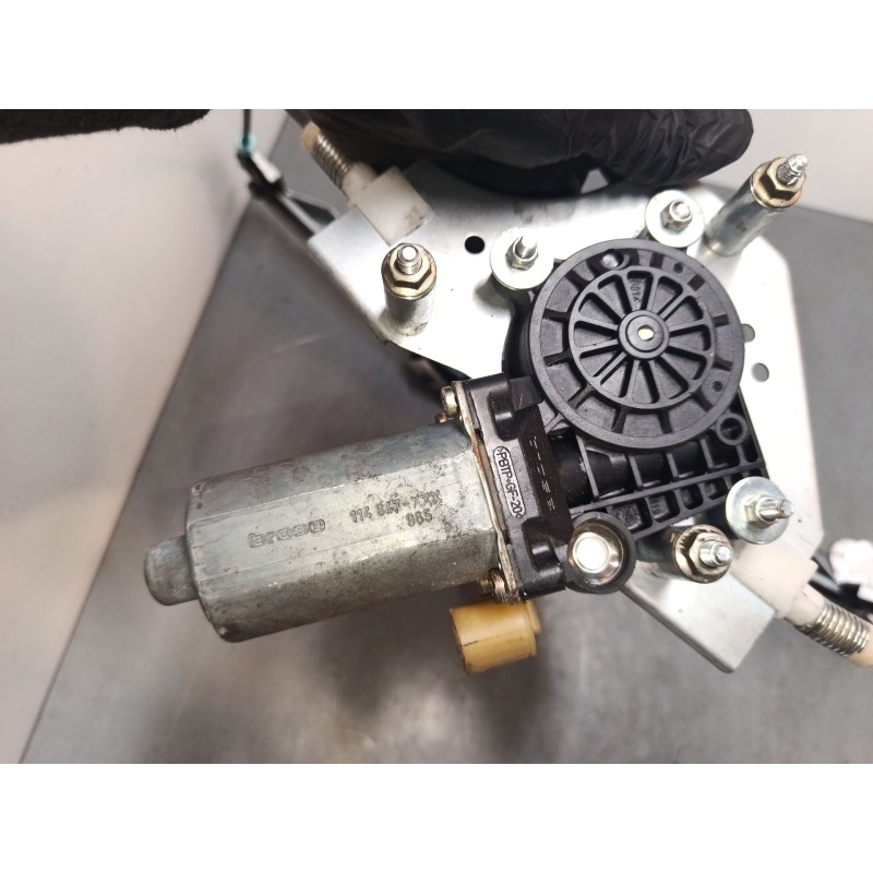 Recambio de elevalunas electrico delantero izquierdo para renault clio ii (bb_, cb_) 1.4 (b/cb0c, b/cb0s) referencia OEM IAM   