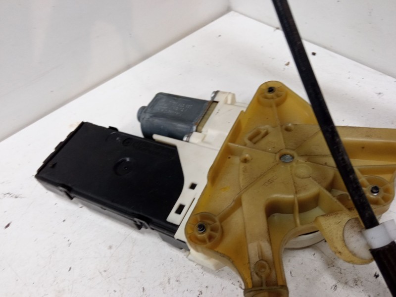 Recambio de elevalunas electrico delantero izquierdo para renault laguna iii (bt0/1) 1.5 dci (bt00, bt0a, bt0t, bt1j) referencia