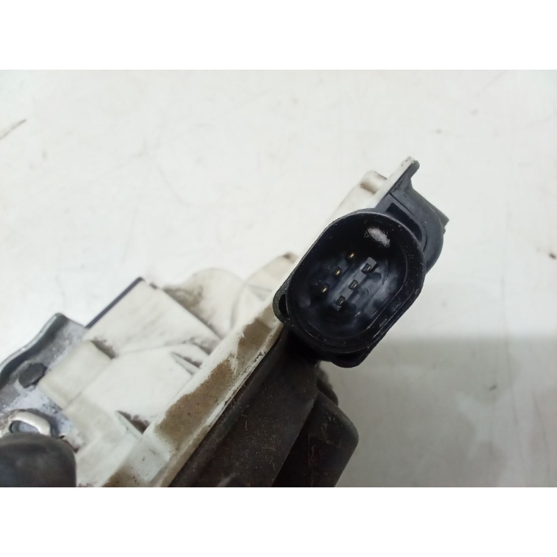 Recambio de cerradura puerta trasera derecha para skoda superb ii station wagon (3t5) 2.0 tdi 16v referencia OEM IAM    Recambio de cerradura puerta trasera derecha para skoda superb ii station wagon (3t5) 2.0 tdi 16v referencia OEM IAM