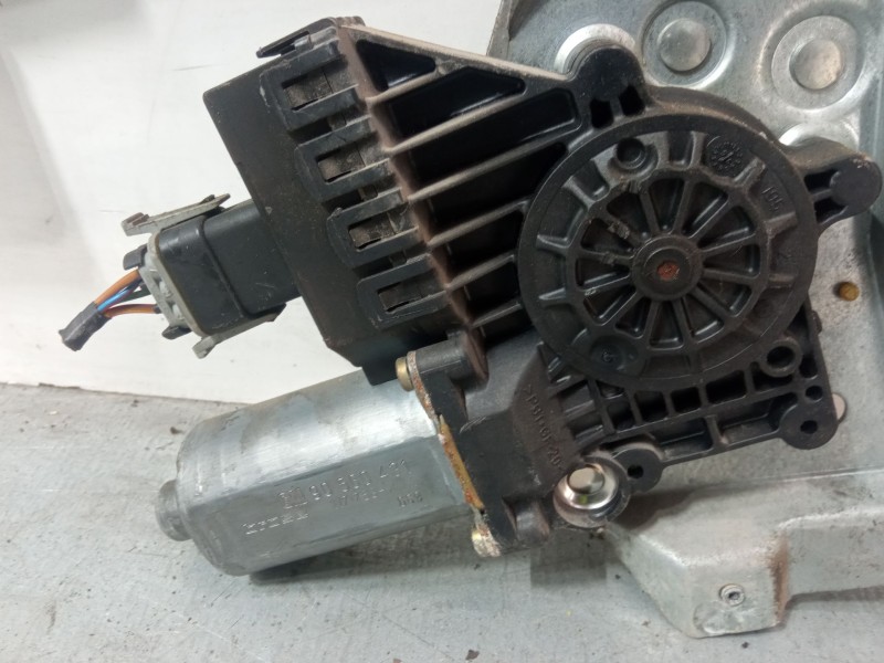 Recambio de elevalunas electrico delantero izquierdo para opel astra f hatchback (t92) 1.6 i 16v (f08, m08, f68, m68) referencia