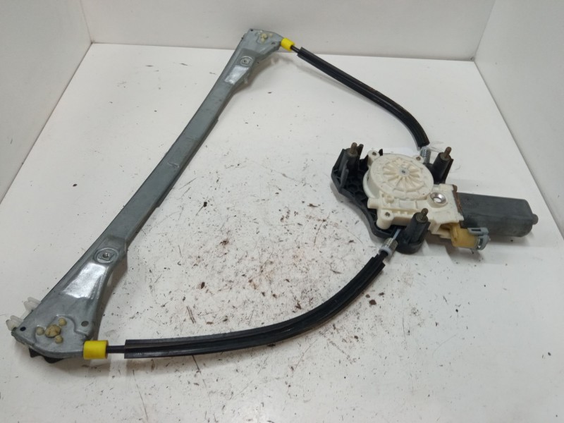 Recambio de elevalunas electrico delantero izquierdo para renault clio ii (bb_, cb_) 1.2 16v (bb05, bb0w, bb11, bb27, bb2t, bb2u