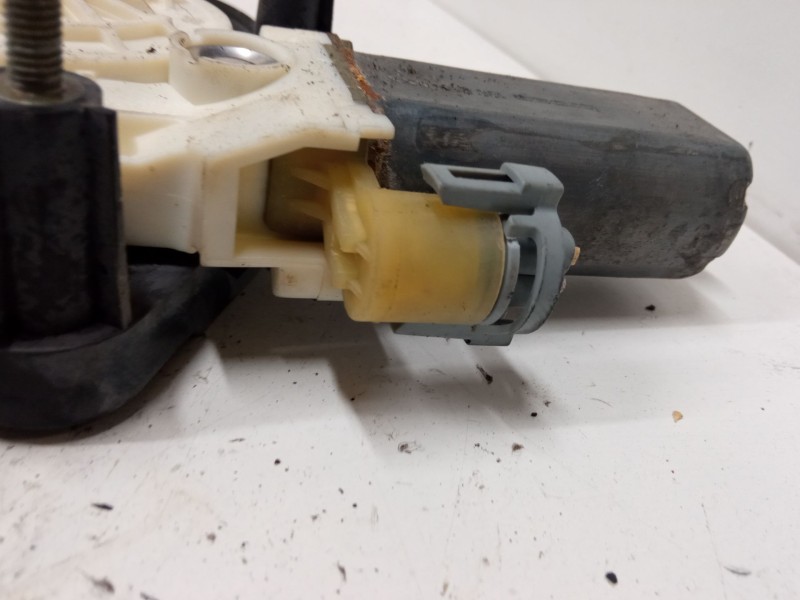 Recambio de elevalunas electrico delantero izquierdo para renault clio ii (bb_, cb_) 1.2 16v (bb05, bb0w, bb11, bb27, bb2t, bb2u