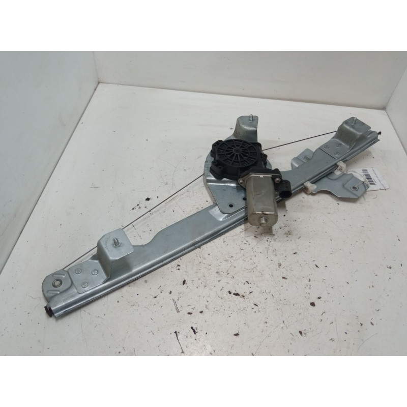 Recambio de elevalunas electrico delantero izquierdo para dacia sandero (bs_) 1.6 mpi 85 (bs03) referencia OEM IAM 9030255  