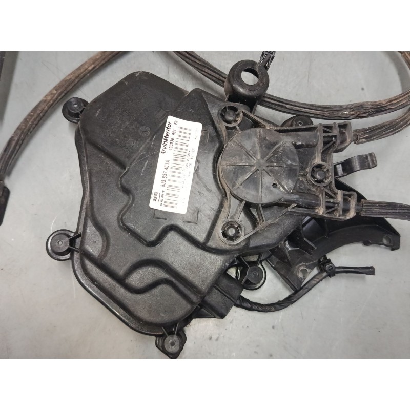 Recambio de elevalunas electrico delantero izquierdo para seat ibiza iv sc (6j1, 6p5) 1.9 tdi referencia OEM IAM 6J3 837 401A  