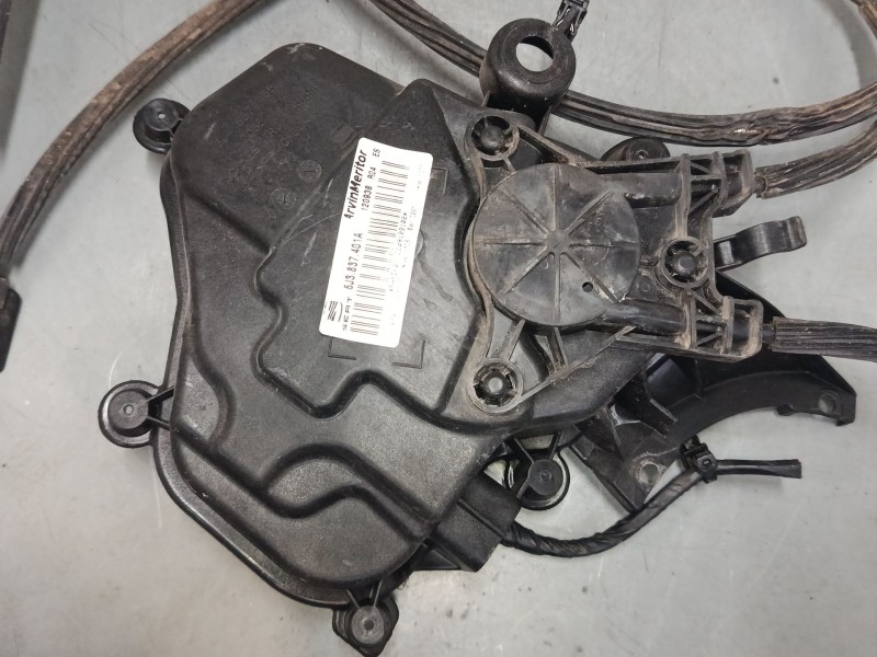 Recambio de elevalunas electrico delantero izquierdo para seat ibiza iv sc (6j1, 6p5) 1.9 tdi referencia OEM IAM 6J3 837 401A  