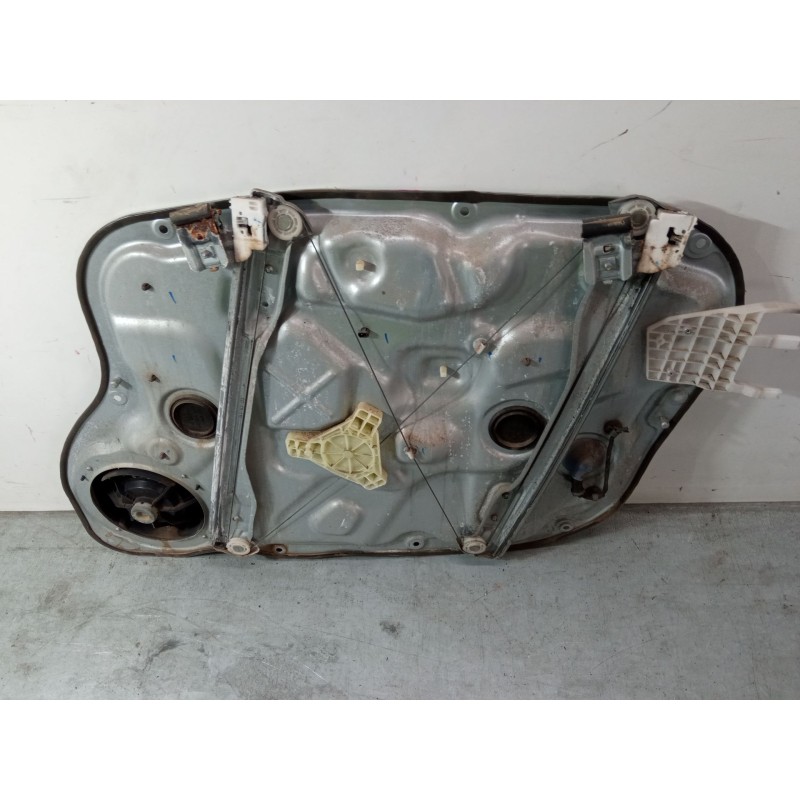 Recambio de elevalunas electrico delantero izquierdo para kia cee´d hatchback (ed) 1.4 referencia OEM IAM 402055 D  