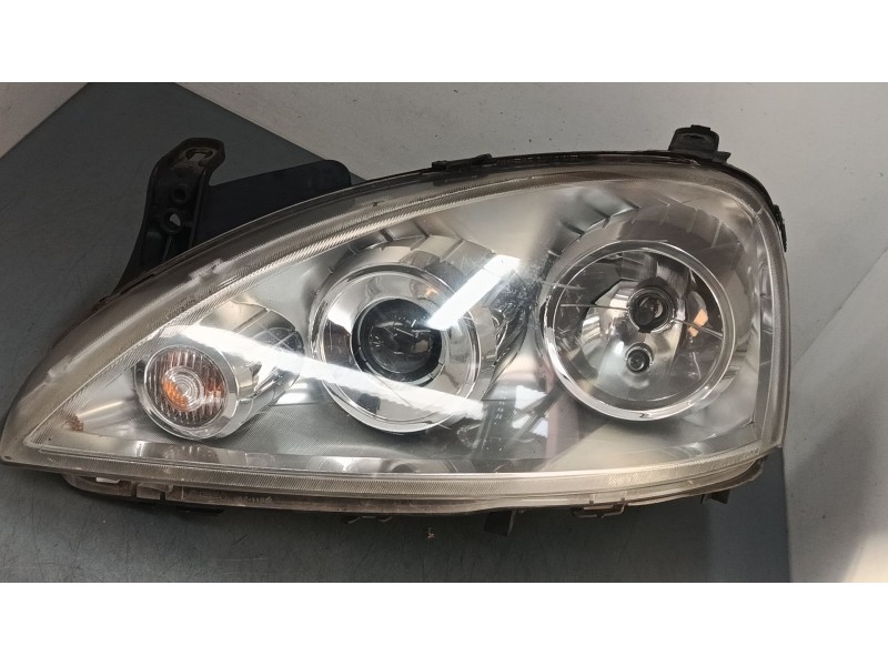 Recambio de faro izquierdo para opel corsa c (x01) 1.3 cdti (f08, f68) referencia OEM IAM 084421136L  