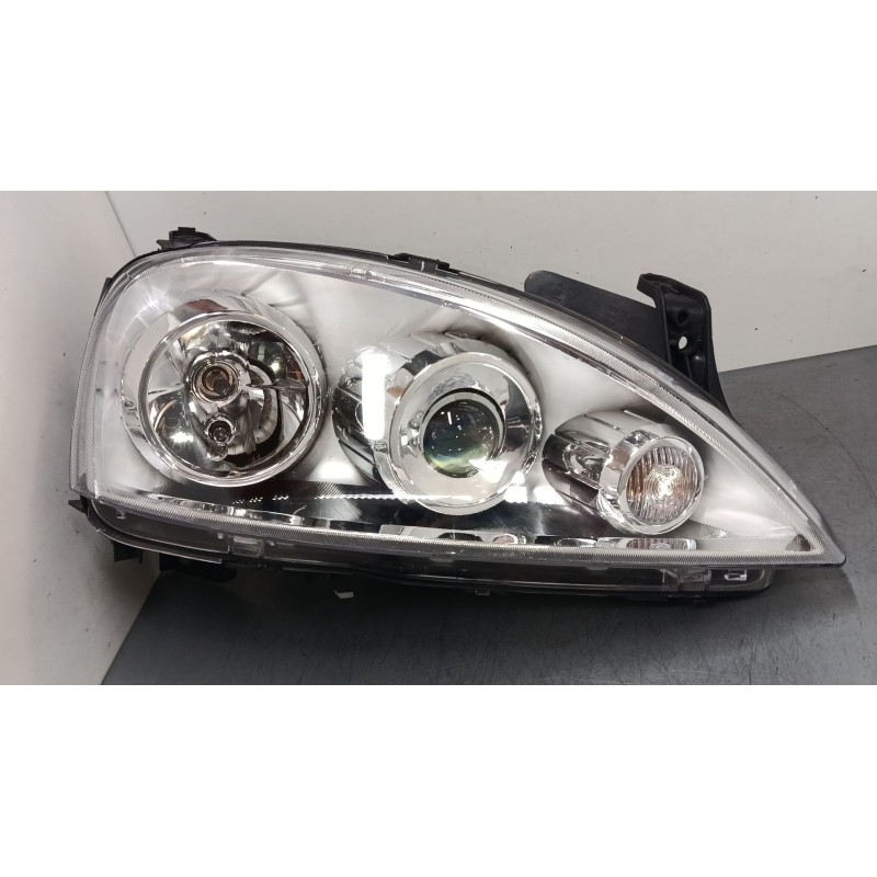 Recambio de faro derecho para opel corsa c (x01) 1.3 cdti (f08, f68) referencia OEM IAM   