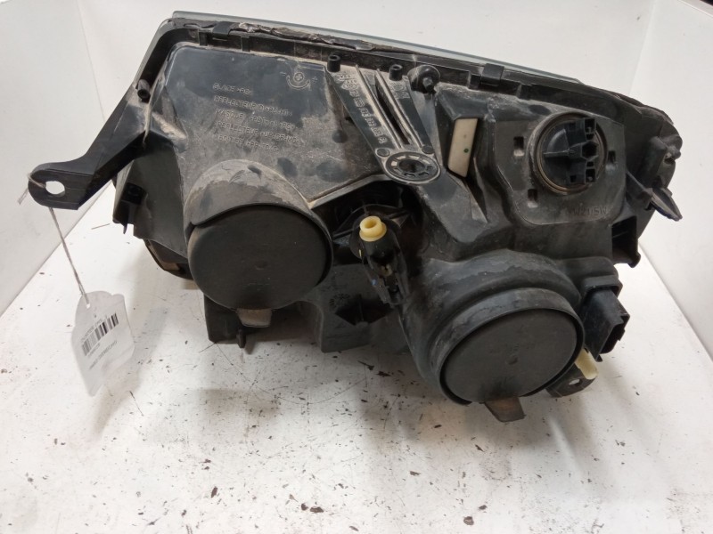 Recambio de faro derecho para dacia duster (hs_) 1.5 dci (hsaj) referencia OEM IAM 260102487R  