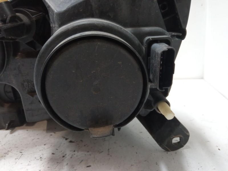 Recambio de faro derecho para dacia duster (hs_) 1.5 dci (hsaj) referencia OEM IAM 260102487R  