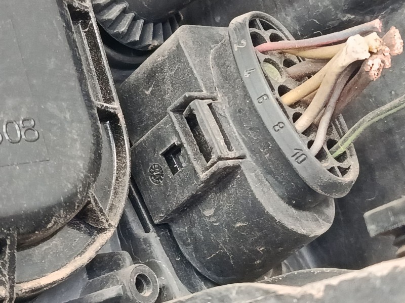 Recambio de faro derecho para seat ibiza iv sc (6j1, 6p5) 1.4 referencia OEM IAM 6J1941006D  