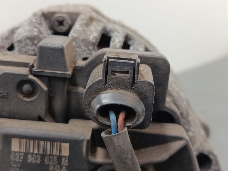 Recambio de alternador para seat ibiza iv sc (6j1, 6p5) 1.4 referencia OEM IAM 037903025M 0124325013 