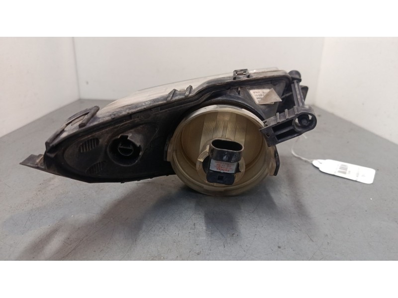 Recambio de faro antiniebla derecho para opel insignia a sports tourer (g09) 2.0 cdti (35) referencia OEM IAM 13226829  