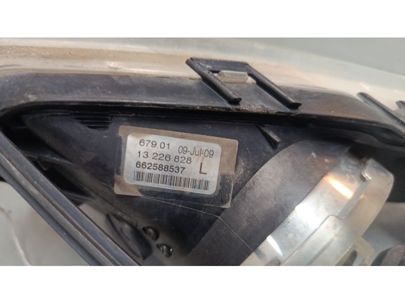 Recambio de faro antiniebla izquierdo para opel insignia a sports tourer (g09) 2.0 cdti (35) referencia OEM IAM 13226828  