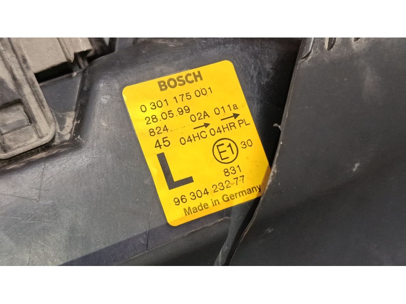 Recambio de faro izquierdo para peugeot 406 (8b) 2.0 16v referencia OEM IAM 9630423277 0301175001 