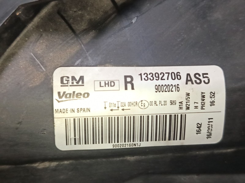 Recambio de faro derecho para opel corsa d (s07) 1.7 cdti (l08, l68) referencia OEM IAM 13392706 90020216 