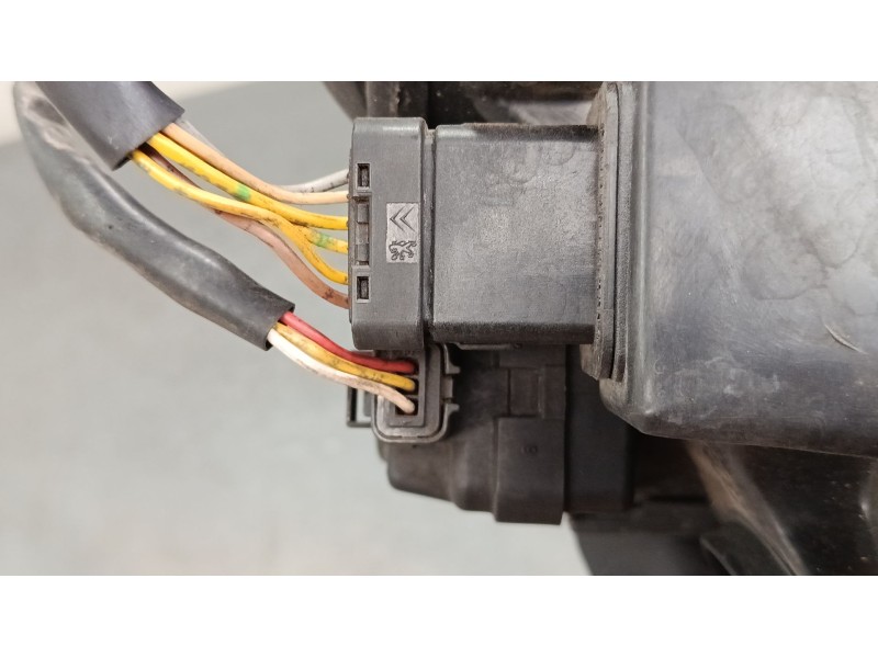 Recambio de faro derecho para peugeot 406 (8b) 2.0 16v referencia OEM IAM 085501123R  