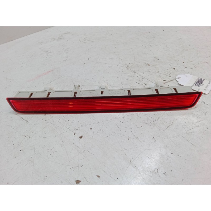 Recambio de luz central de freno para skoda superb ii station wagon (3t5) 2.0 tdi 16v referencia OEM IAM   
