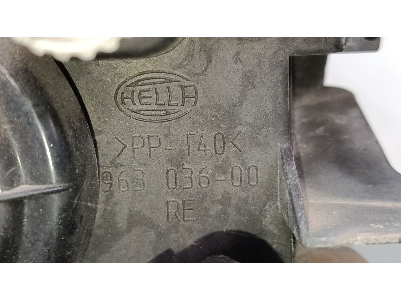 Recambio de faro derecho para audi a3 (8l1) 1.8 t referencia OEM IAM 96303600  