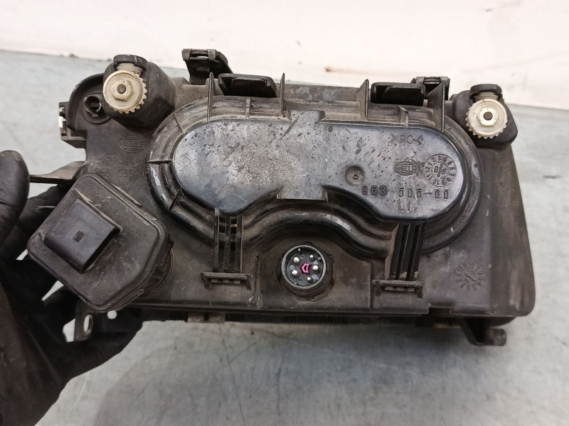 Recambio de faro izquierdo para audi a3 (8l1) 1.8 t referencia OEM IAM 96303500  