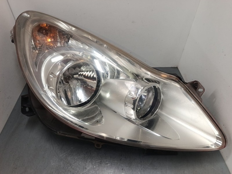 Recambio de faro derecho para opel corsa d (s07) 1.4 (l08, l68) referencia OEM IAM 13186382  
