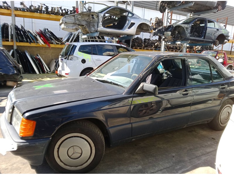 mercedes-benz 190 (w201) del año 1989