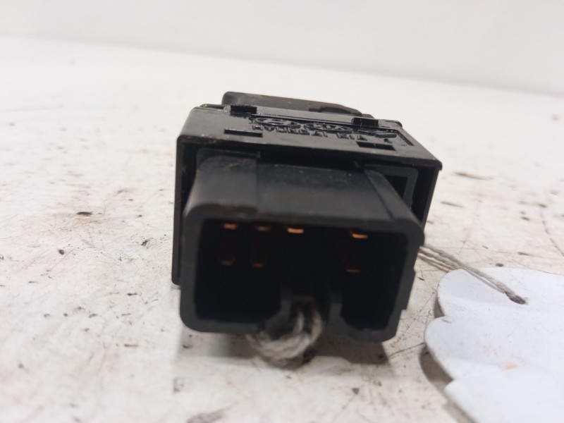 Recambio de mando elevalunas trasero derecho para hyundai santa fé ii (cm) 2.2 crdi gls referencia OEM IAM   