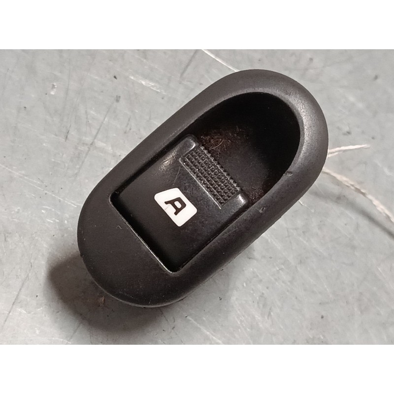 Recambio de mando elevalunas delantero izquierdo para citroën c3 i (fc_, fn_) 1.4 i referencia OEM IAM   