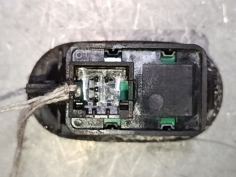 Recambio de mando elevalunas delantero izquierdo para citroën c3 i (fc_, fn_) 1.4 i referencia OEM IAM   